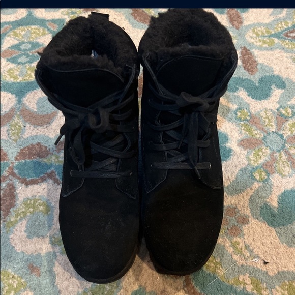 BearPaw | Shoes | Womens Black Fuzzy 